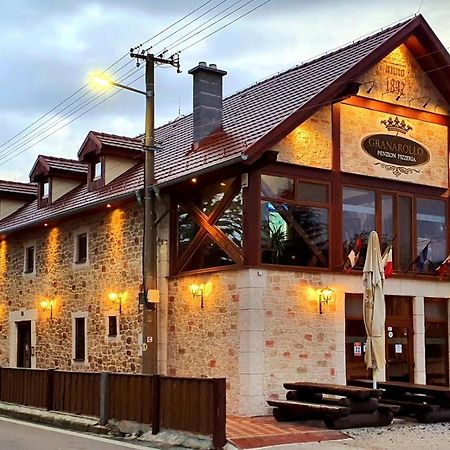 Отель Granarollo Penzion Pizzeria Mlynany Экстерьер фото